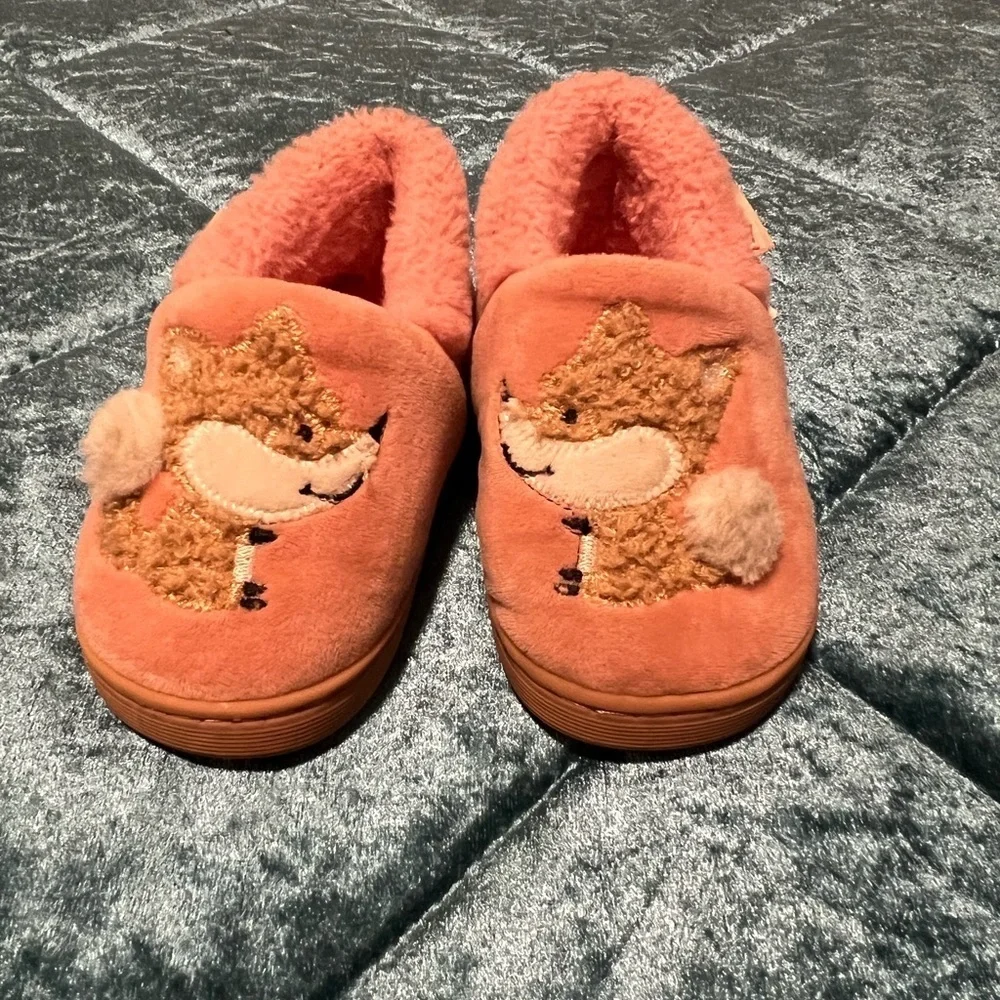 MARIO pink  baby girl slippers /size 16-17